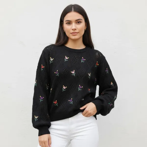 Women's Crew Neck Cable Knit Embroidered Sweater - Black